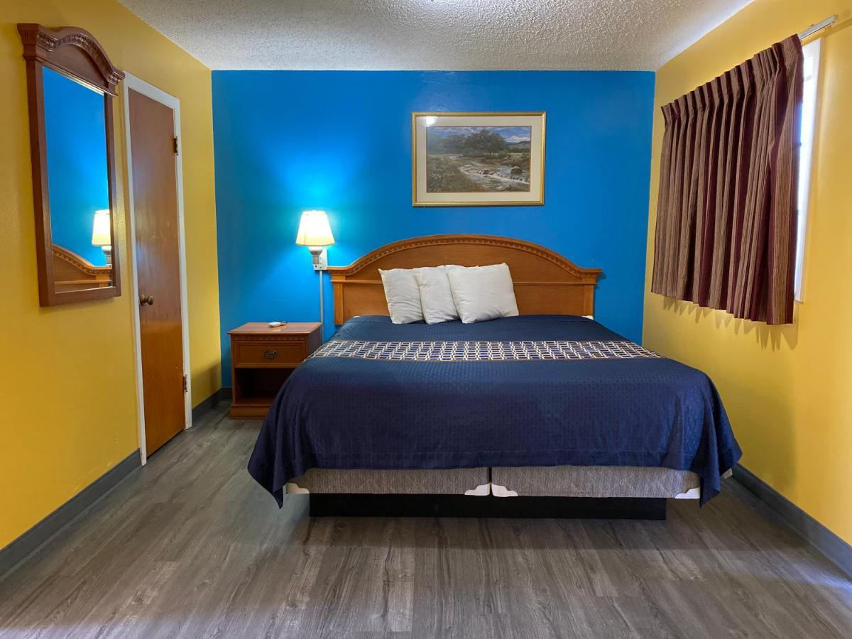 Western Skies Motel Clarendon Kültér fotó